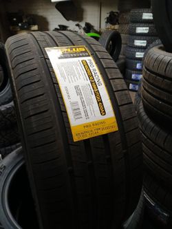 New set of tires 305 45 22 APLUS