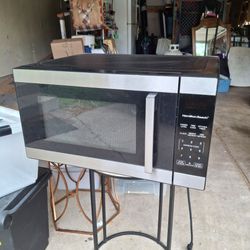 1.6 Cubit Ft. Microwave