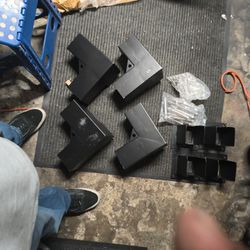 4+4  4 Feet 4 Corners