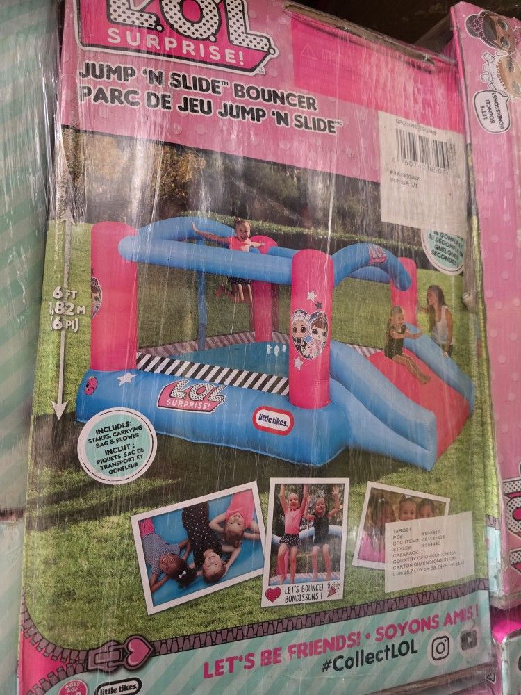 L.O.L. Surprise! Jump 'n Slide Inflatable Bounce House with Blower