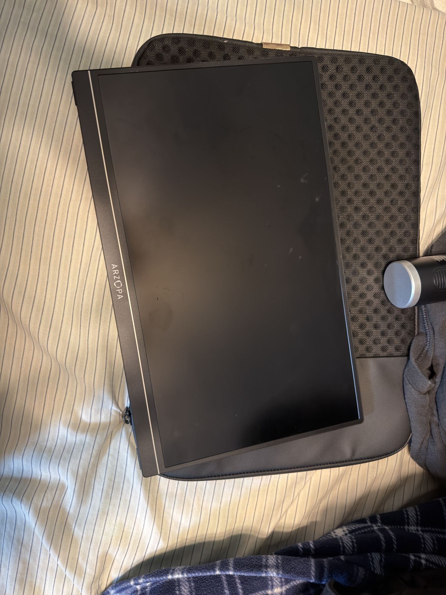 ARZOPA Portable Monitor 15.6'' 1080P FHD Laptop Monitor USB C HDMI Computer Display HDR Eye Care External Screen w/Smart Cover for Mac Phone Xbox Swi