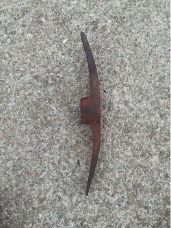 Pickaxe Head, 21.5”