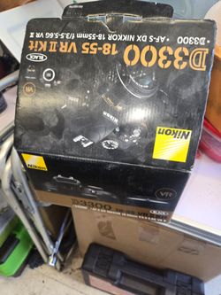 Nikon D3300 18-55mm VR II Kit Box