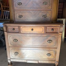 VINTAGE CHES OF DRAWERS 