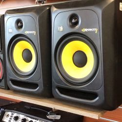 KRK Rokit Powered 8 Speaker