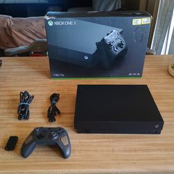 Xbox One X 1 tb with controller, box,HDMI cable