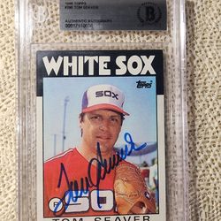 Tom Seaver Signed 1986 Topps #390 Baseball Card White Sox authentic Autograph Beckett authentic
