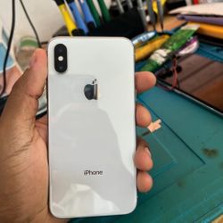 iPhone X Unlocked With Warranty 