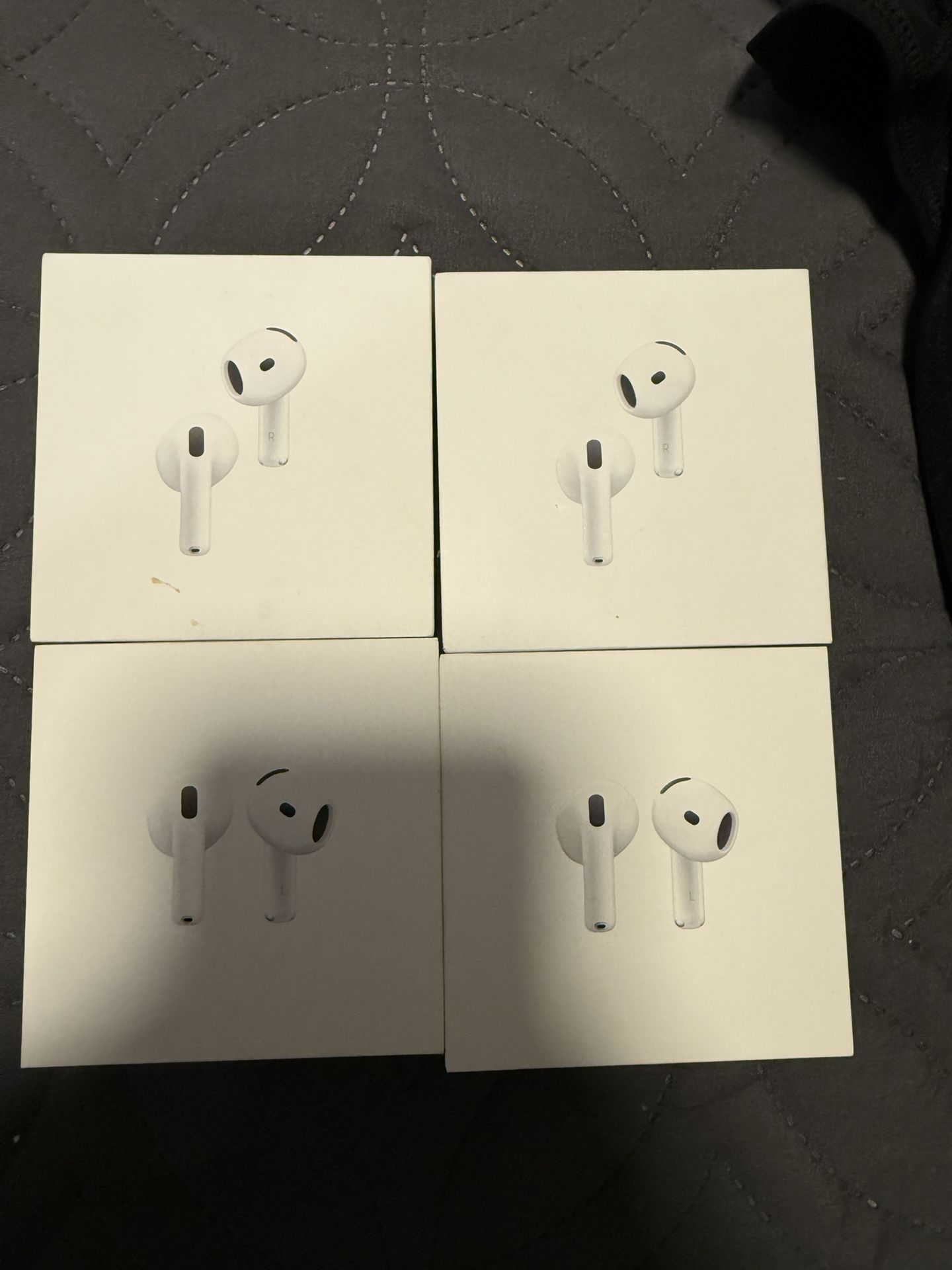 AirPods 4