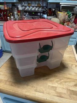 Homz Brand 3 tier locking storage