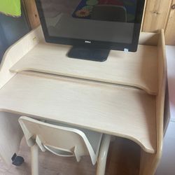 Daycare computer desk  for kids 