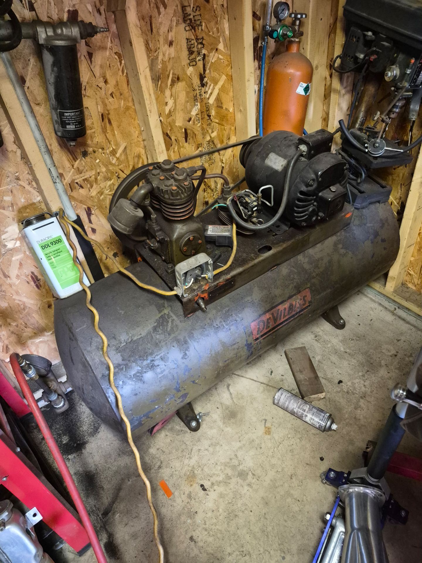 Air compressor