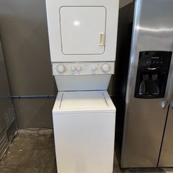 WHIRLPOOL 24” STACKABLE WASHER DRYER ELECTRIC 