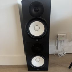 Yamaha HS8 Speakers (2)