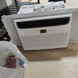 Frigidaire 6000BTU AC with remotear. Pick up only