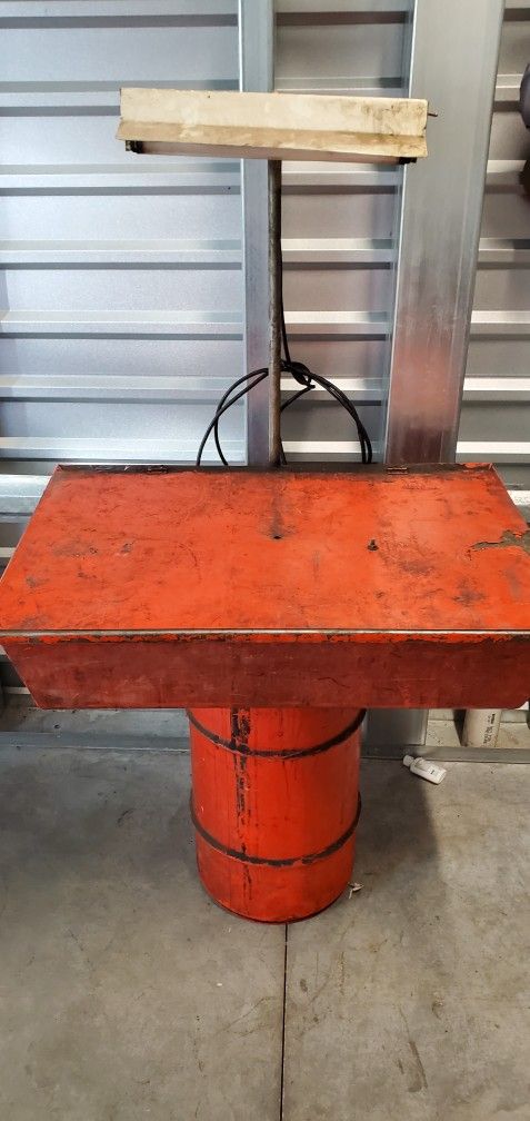 Parts Washer With Drum And Light