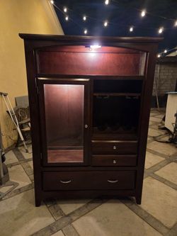 Bar cabinet showcase