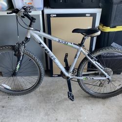 Trek 3700 - 26” Tires Mountain Bike