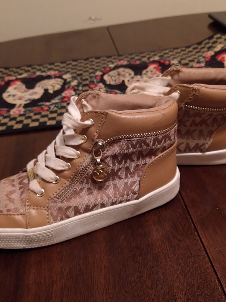 Michael Kors Girl Size 1 Shoes
