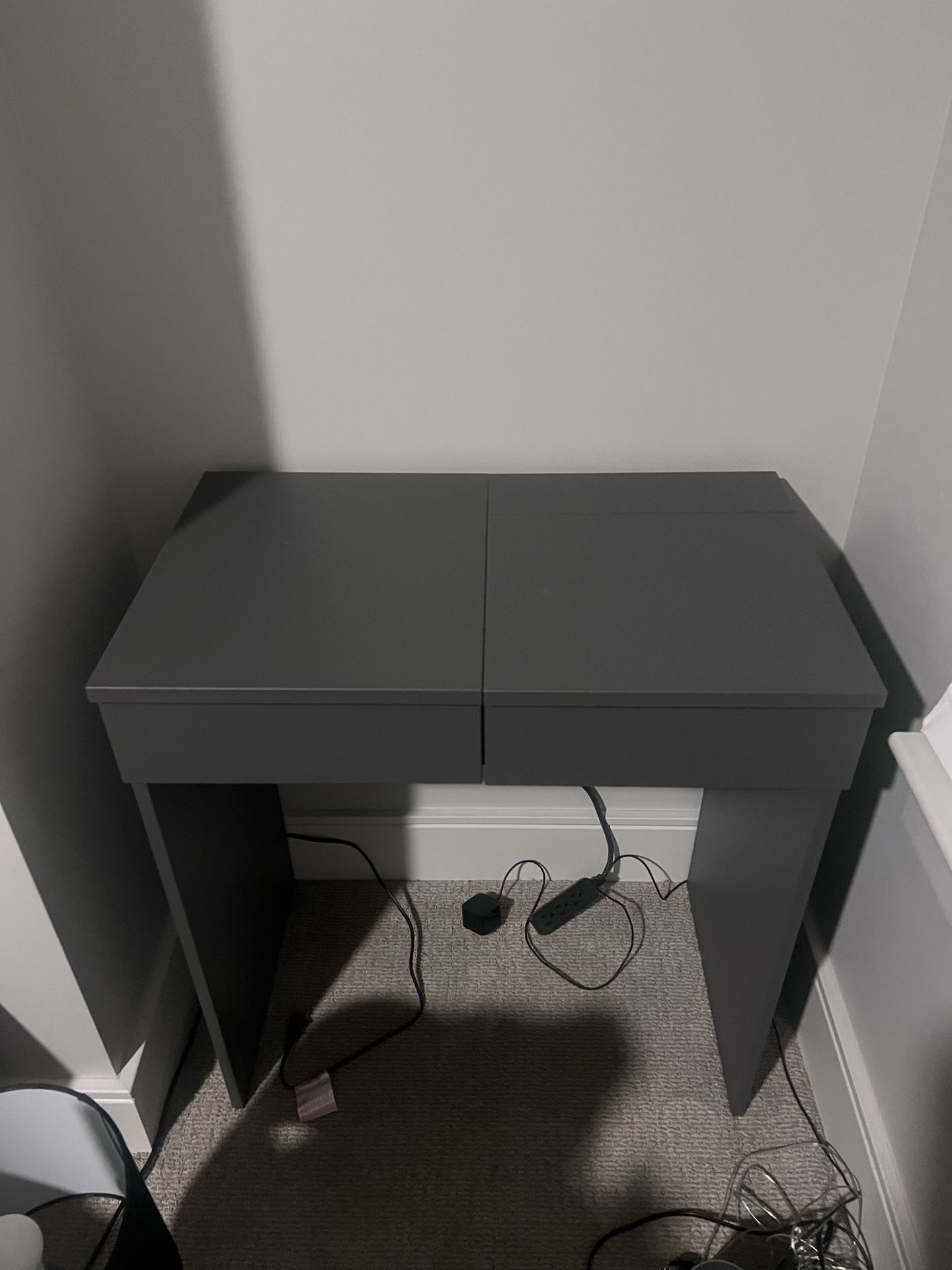 Gray Side Table/ Table 