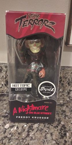 Freddy Kreuger: Vinyl Terrorz figure