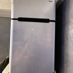 Mini fridge