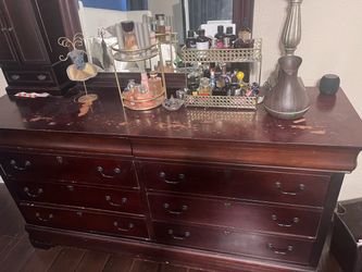 Free dresser