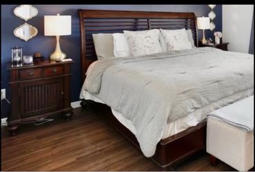 Bedroom set