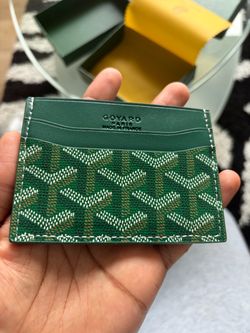 Green Card Holder
