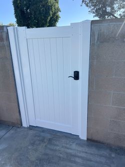 Vinyl Gates