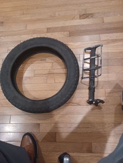 Back rack for bike cargo