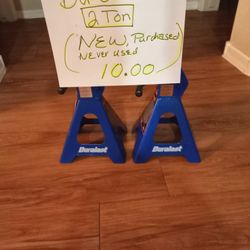 Duralast  2Ton Jack/ Axel Stands, New, Never Used 10.00 See pics And Details 