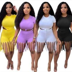 $7  Short Set Yellow Size Medium 