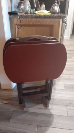 4 TV tables with base to hang