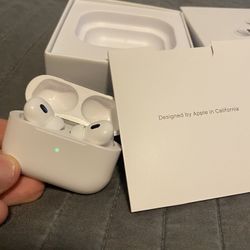 Apple AirPod Pros 2nd Generation New 
