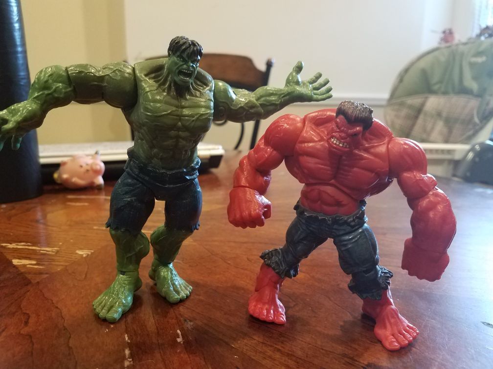Incredible hulk figurines