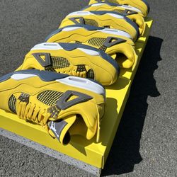 Jordan 4 Retro Lighting (2021)  