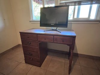 Ethan Allen desk
