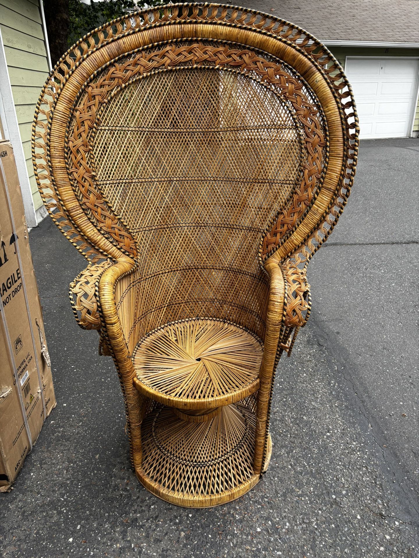 Vintage peacock chair, cobra style