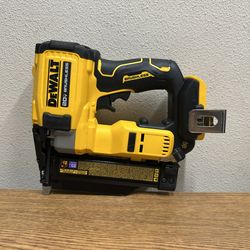 DEWALT DCN623B ATOMIC 20V MAX Lithium Ion Cordless 23 Gauge Pin Nailer Tool Only