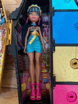 Monster High Cleo De Nile Skulltimate Secrets