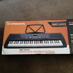 Hamzer Multi-Function Electronic Keyboard Piano With Lighted Keys