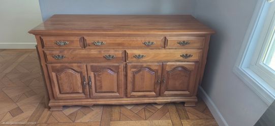 Buffet/Sideboard/Credenza/Storage Cabinet