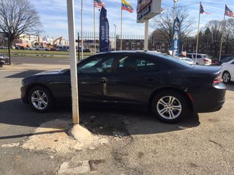 Dodge Charger SE 2015