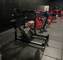 NEW Pendulum squat