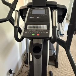 ProForm Elliptical Trainer in Very Good Condition, Like New