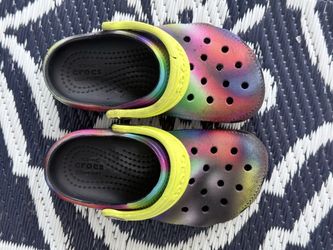 Crocs Shoes Classic Clogs Rainbow Tie-Dye