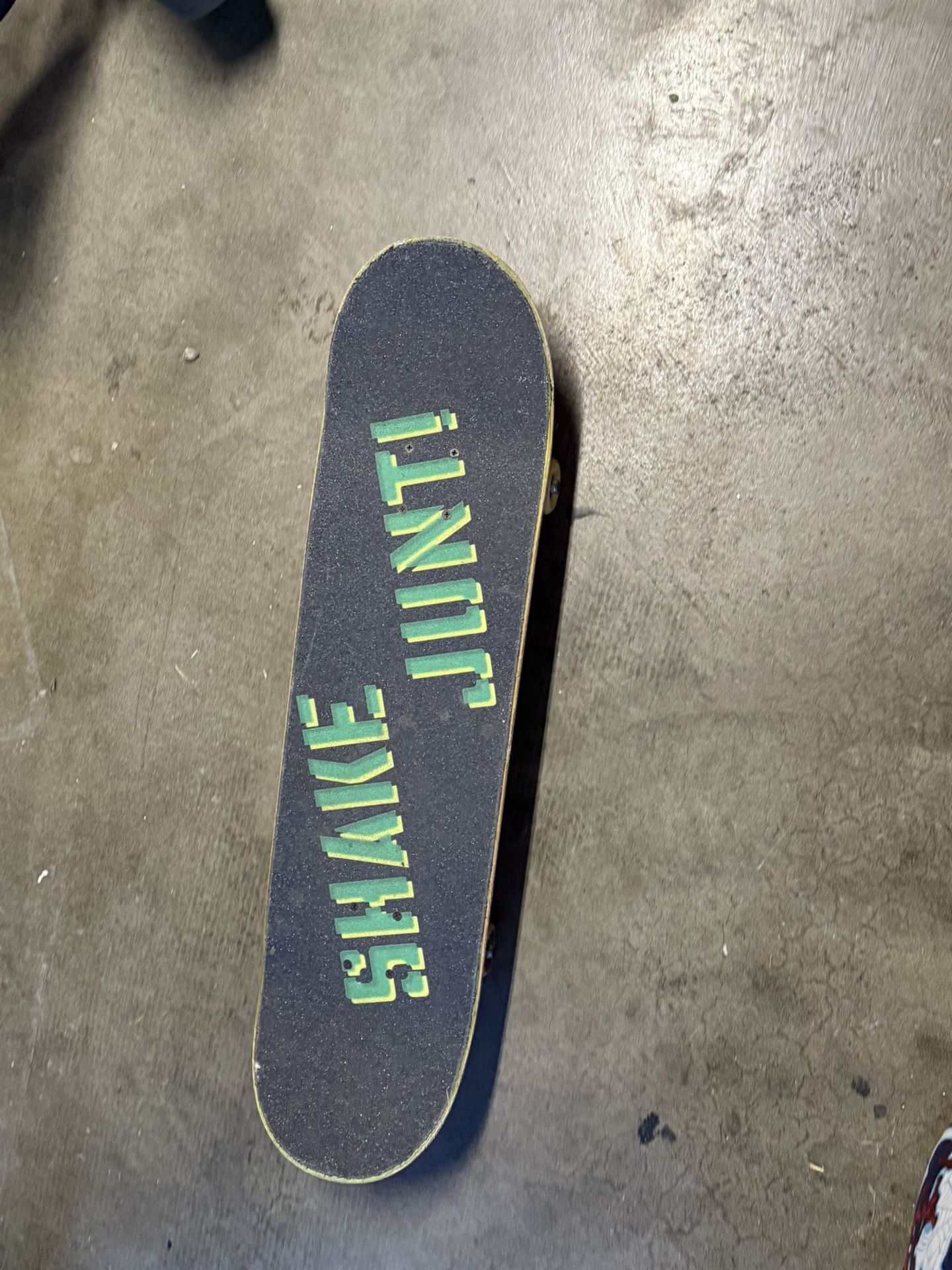 Skateboard