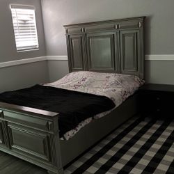 Queen Bed Frame 