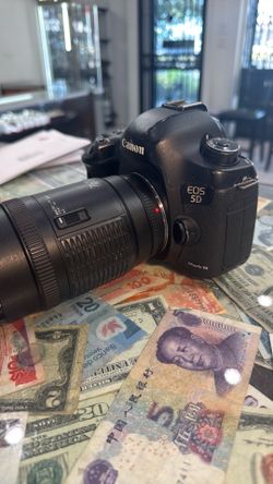 Canon EOS 5D camera